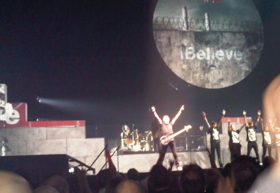 The Wall Concert O2 London May 2015